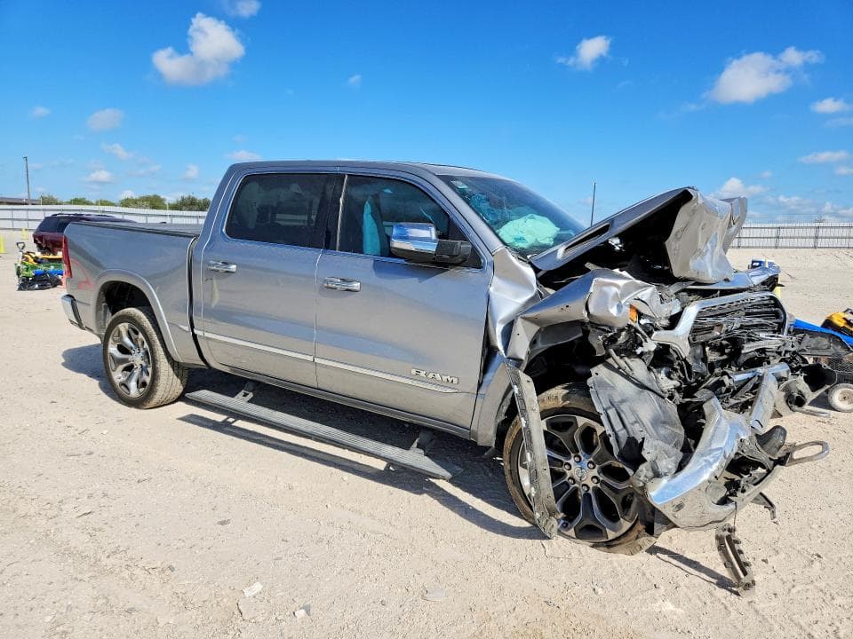 2019 RAM 1500 LIMITED 4