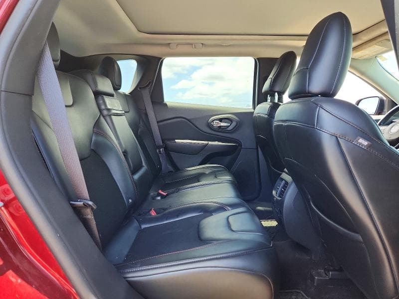 2019 JEEP CHEROKEE TRAILHAWK 11