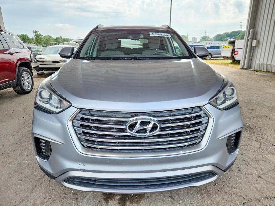 2017 HYUNDAI SANTA FE SE 5
