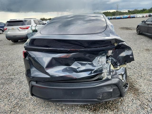 2026 TESLA MODEL Y 6