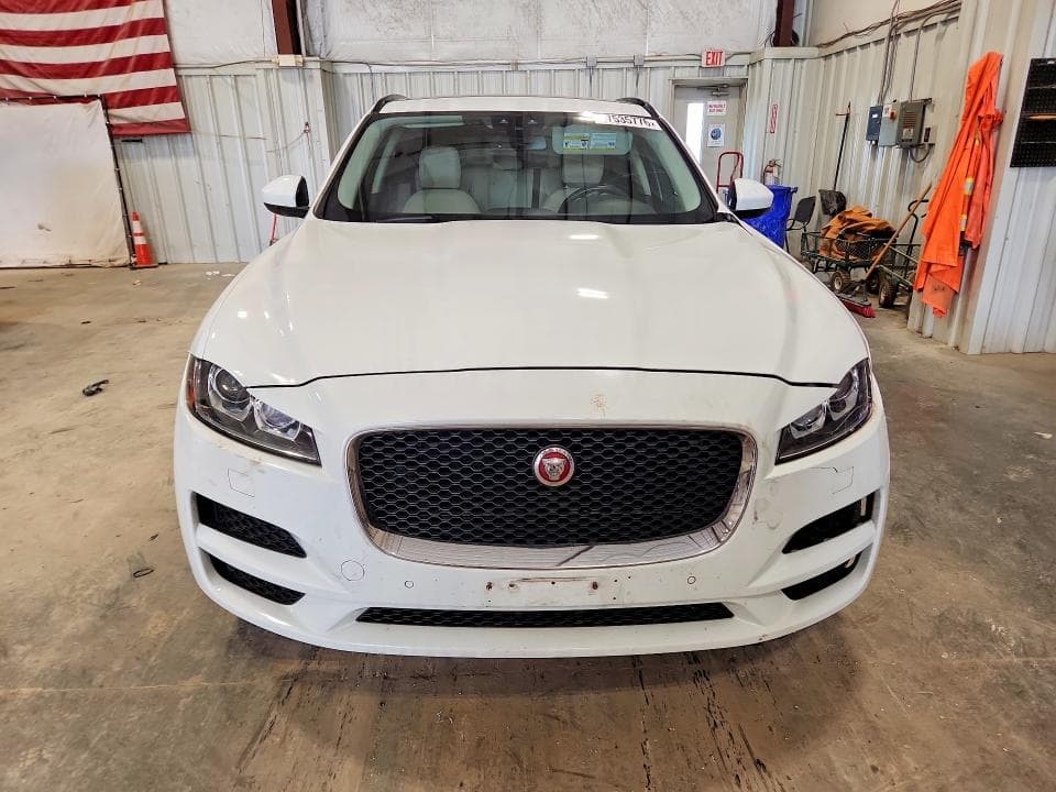 2017 JAGUAR F-PACE PREMIUM 5