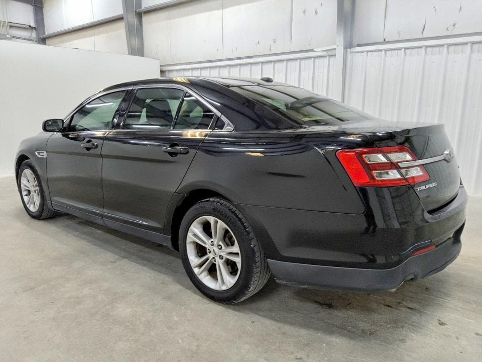 2017 FORD TAURUS SE 2