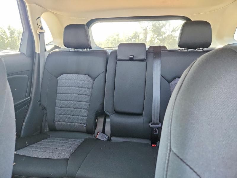 2021 FORD EDGE SE 10