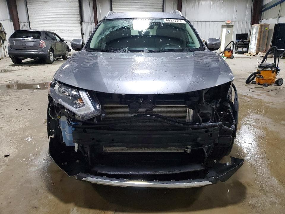 2017 NISSAN ROGUE SV 5
