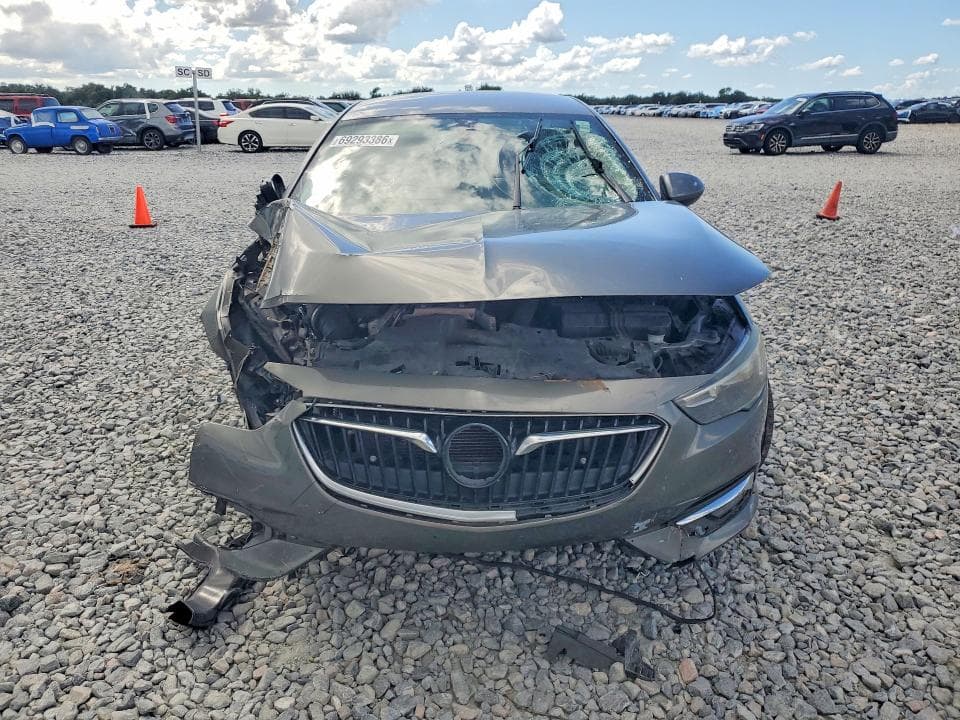 2018 BUICK REGAL ESSENCE 5