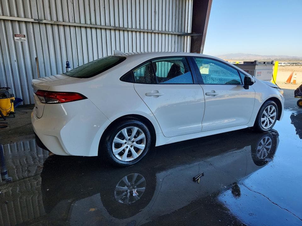 2025 TOYOTA COROLLA LE 3
