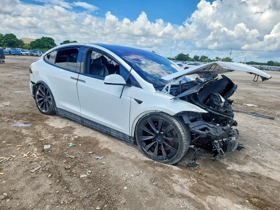2022 TESLA MODEL X 4