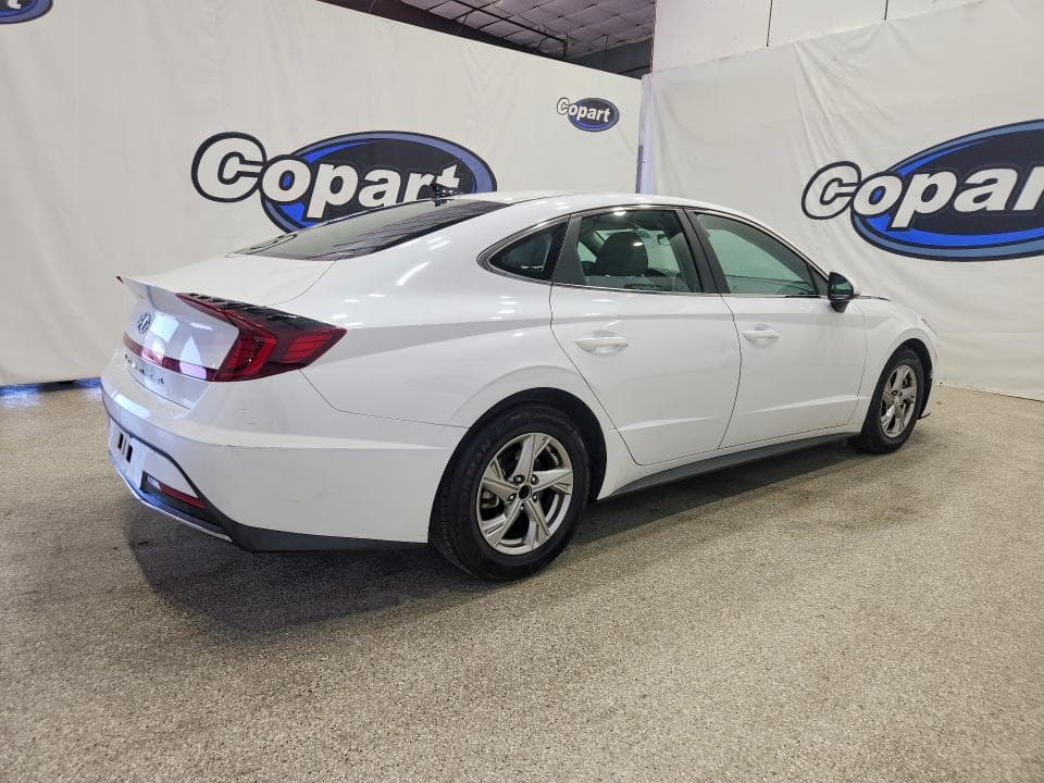 2021 HYUNDAI SONATA SE 3