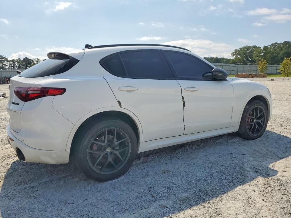 2020 ALFA ROMEO STELVIO 3