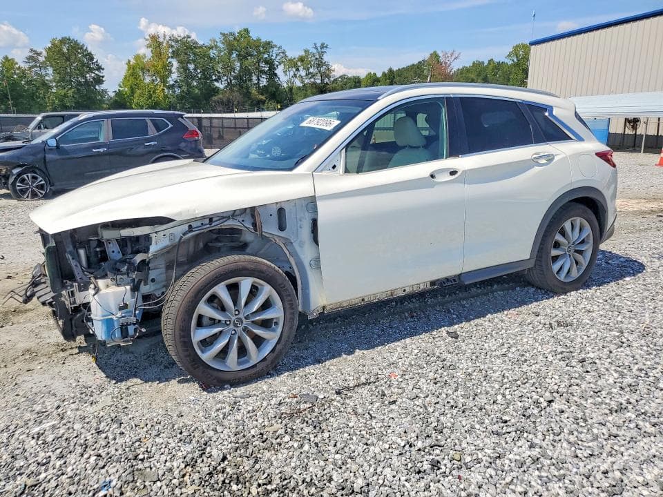2019 INFINITI QX50 LUXE