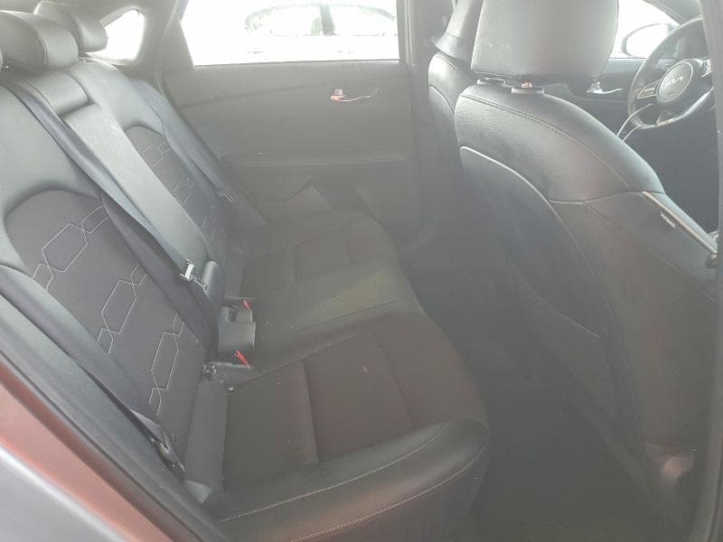 2024 KIA FORTE GT LINE 10
