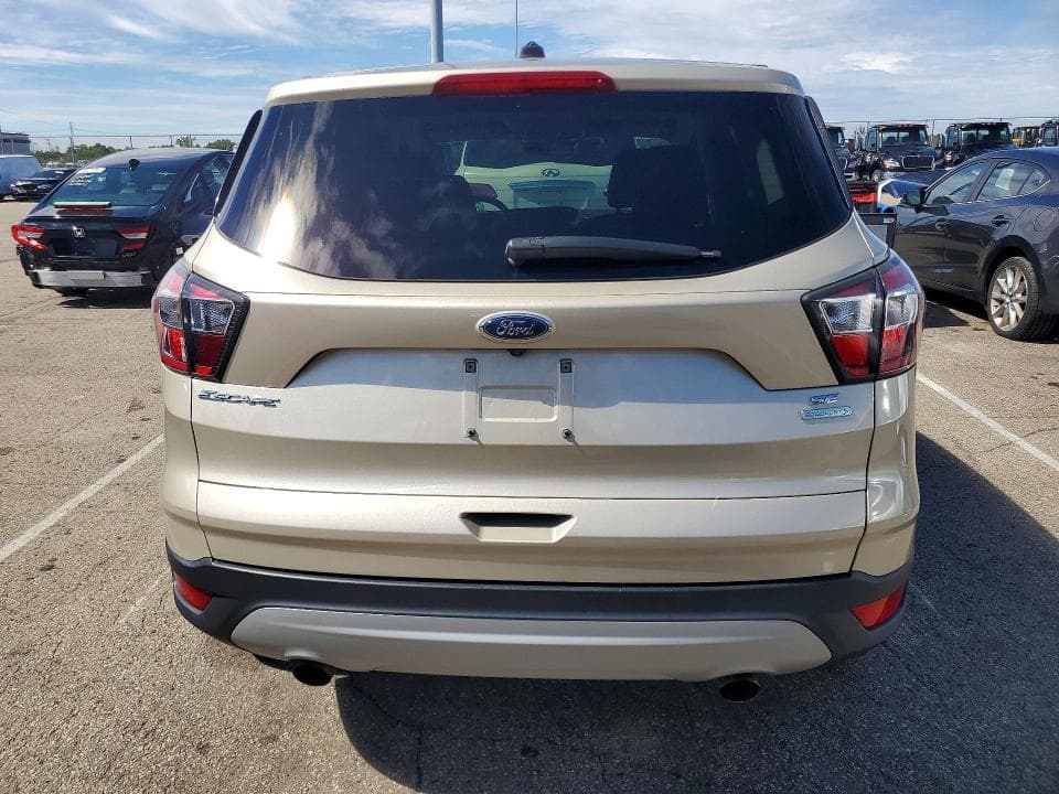 2017 FORD ESCAPE SE 6