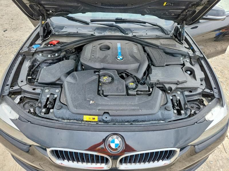 2017 BMW 330E 11