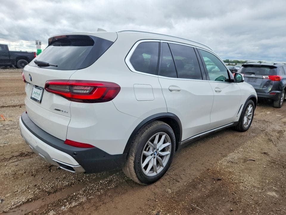 2021 BMW X5 XDRIVE45E 3