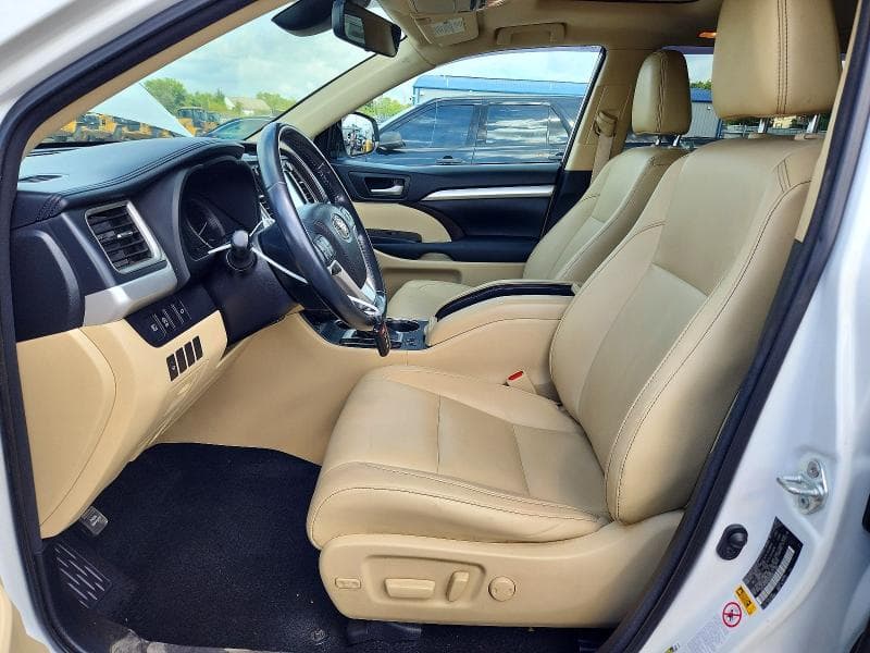 2017 TOYOTA HIGHLANDER XLE 7