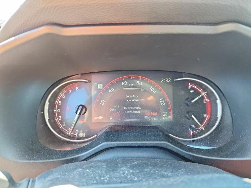 2025 TOYOTA RAV4 LE 9