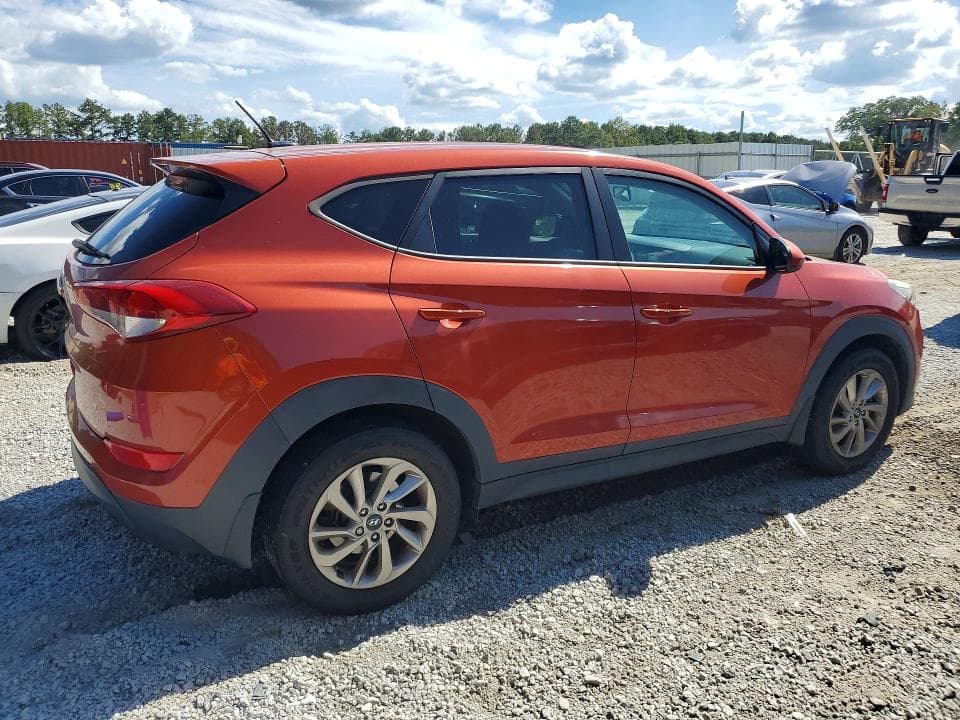 2017 HYUNDAI TUCSON SE 3