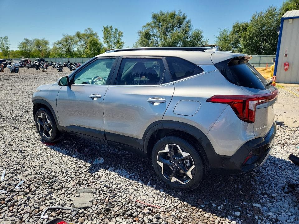 2024 KIA SELTOS EX 2