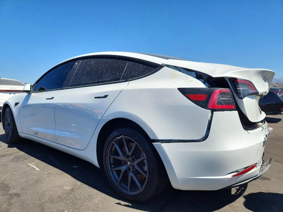 2023 TESLA MODEL 3 2