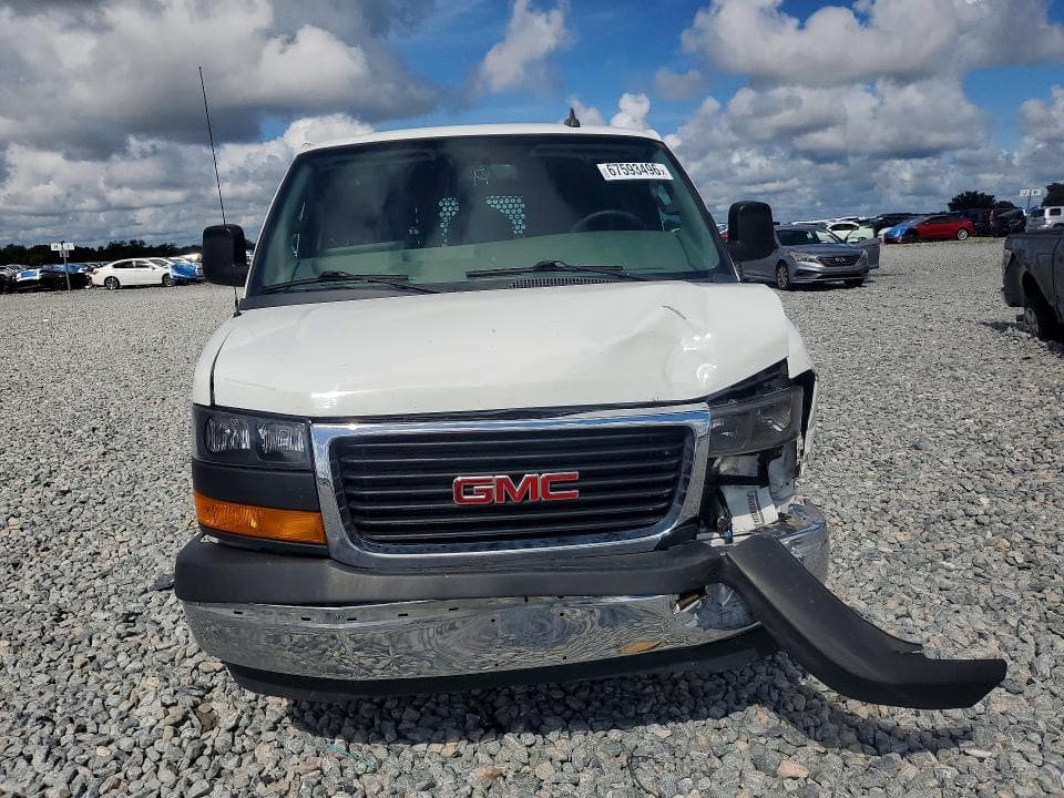2021 GMC SAVANA G2500 5