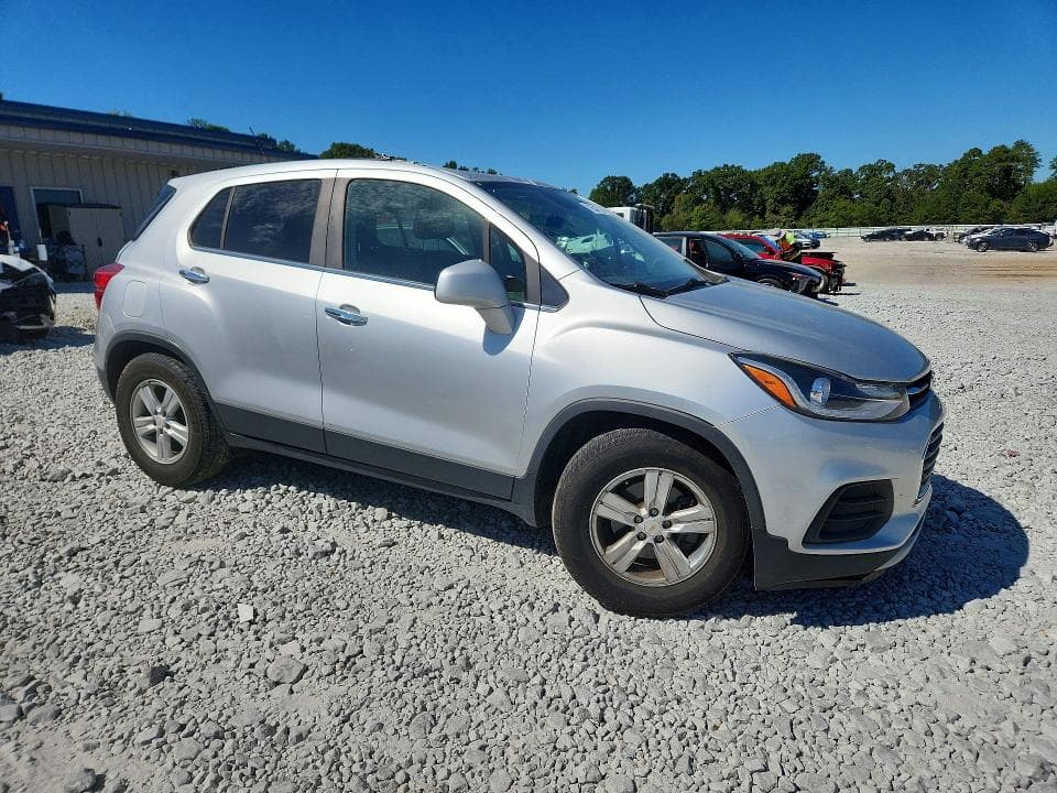 2019 CHEVROLET TRAX 1LT 4