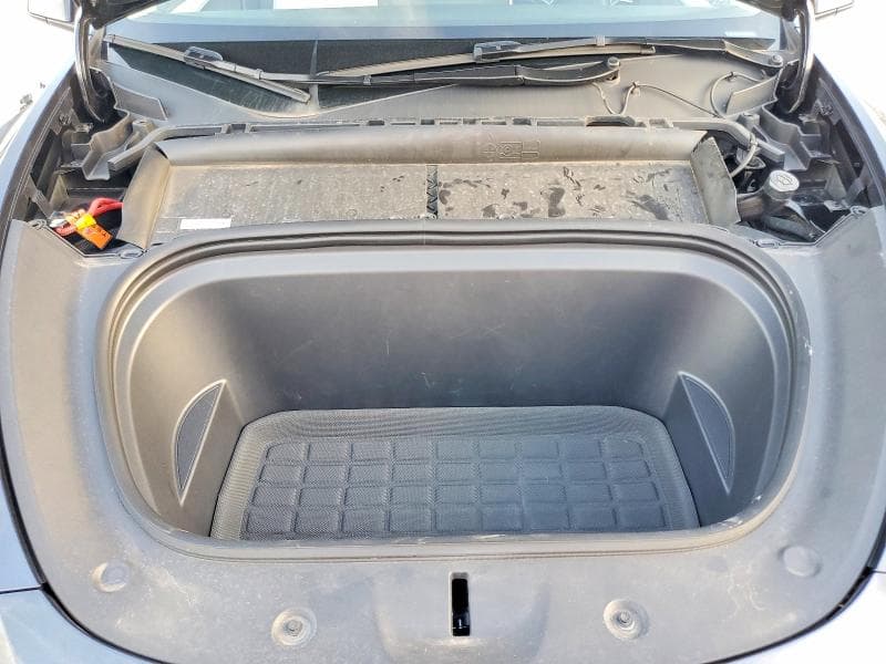 2025 TESLA MODEL Y 12