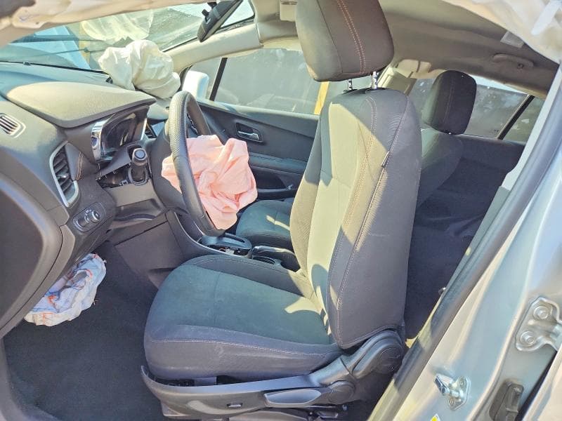 2021 CHEVROLET TRAX LS 7