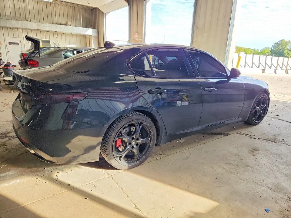 2018 ALFA ROMEO GIULIA TI 3