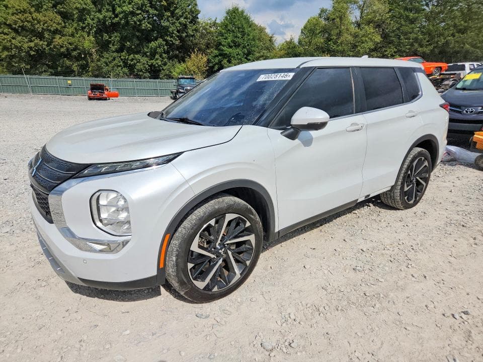2022 MITSUBISHI OUTLANDER SE