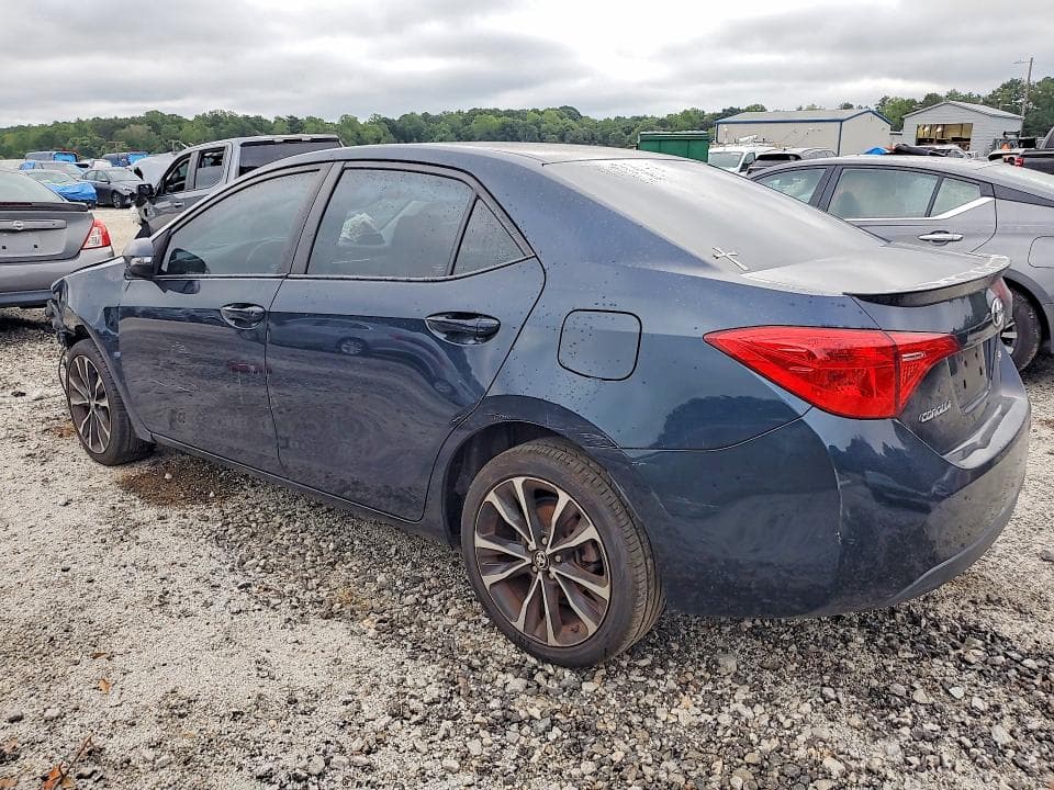 2018 TOYOTA COROLLA SE 2