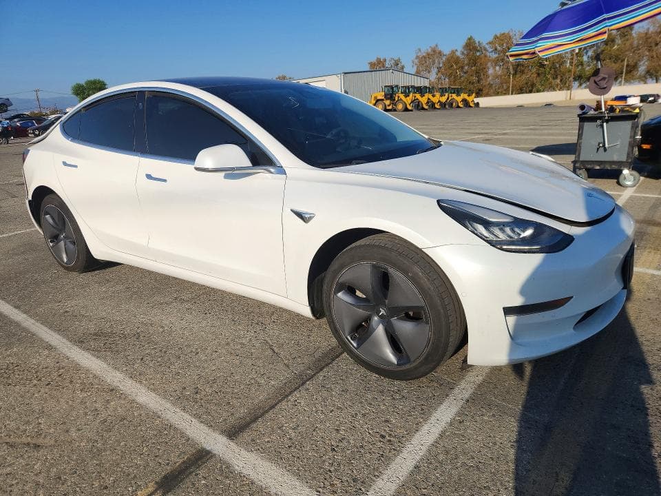 2019 TESLA MODEL 3 4