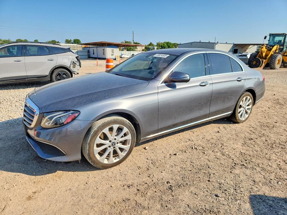 2019 MERCEDES-BENZ E 300