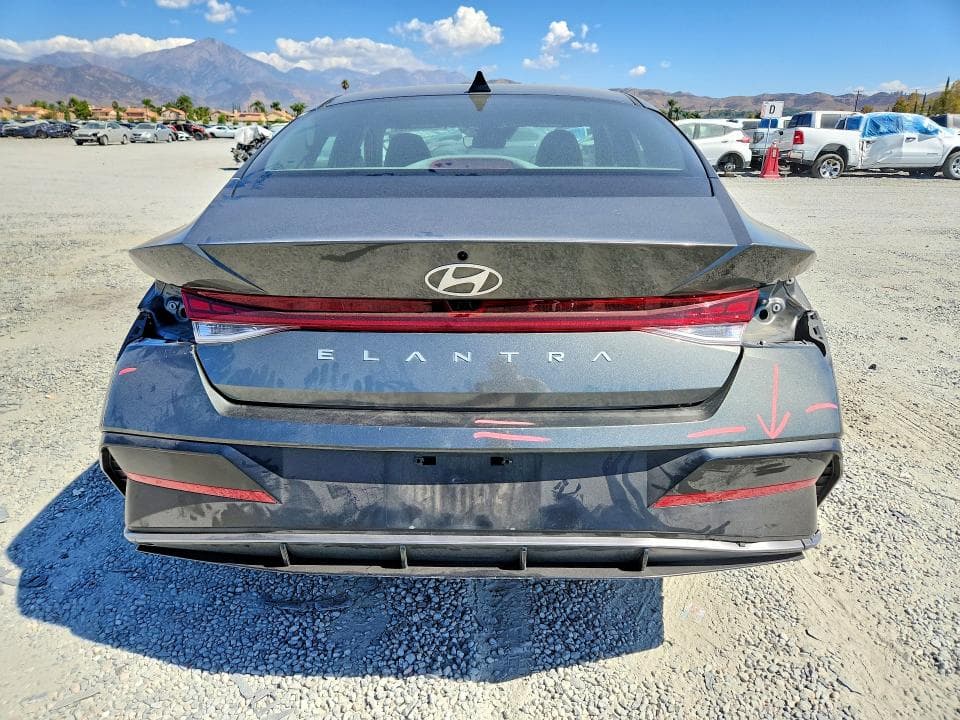 2024 HYUNDAI ELANTRA SEL 6