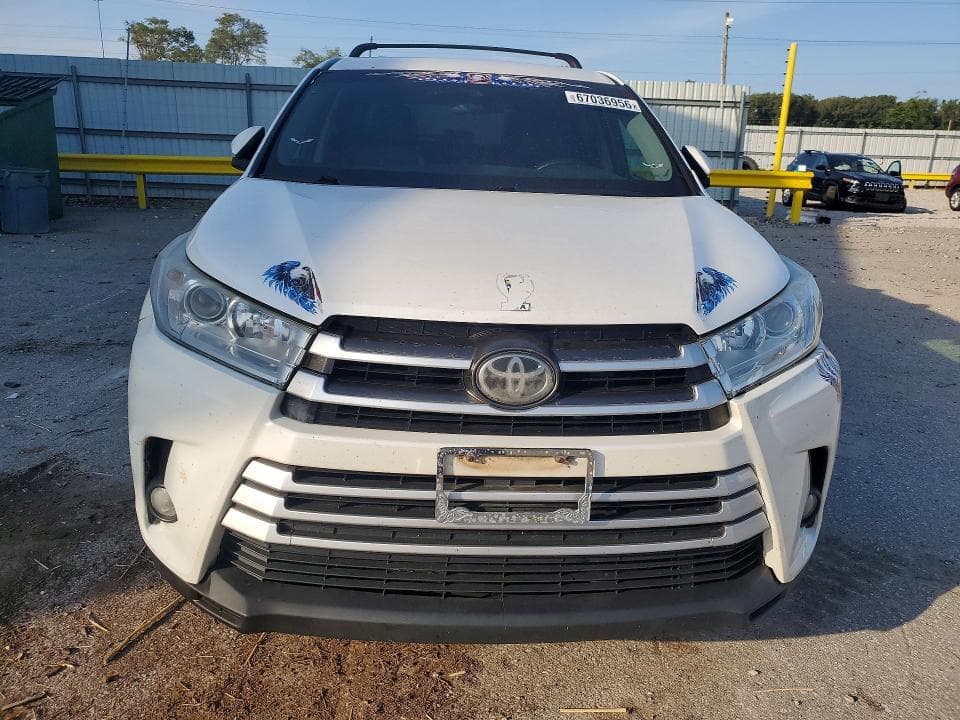 2017 TOYOTA HIGHLANDER LE PLUS 5