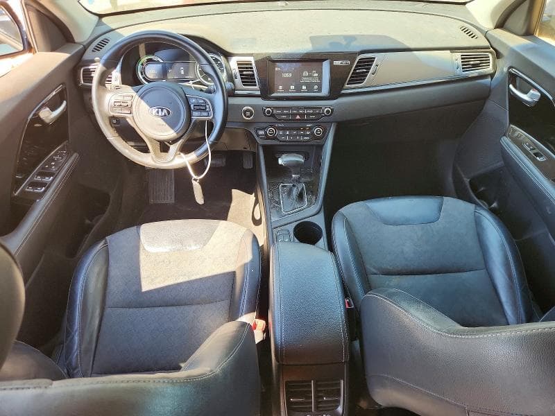 2017 KIA NIRO EX 8