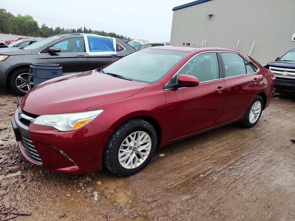 2017 TOYOTA CAMRY LE