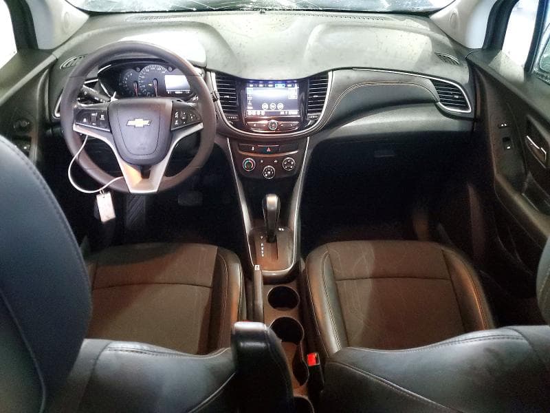 2020 CHEVROLET TRAX 1LT 8