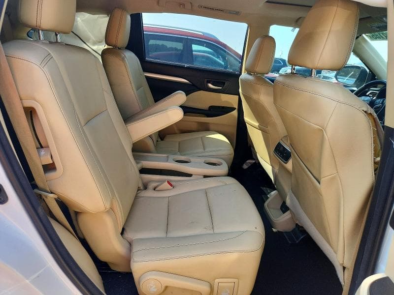 2018 TOYOTA HIGHLANDER XLE 10