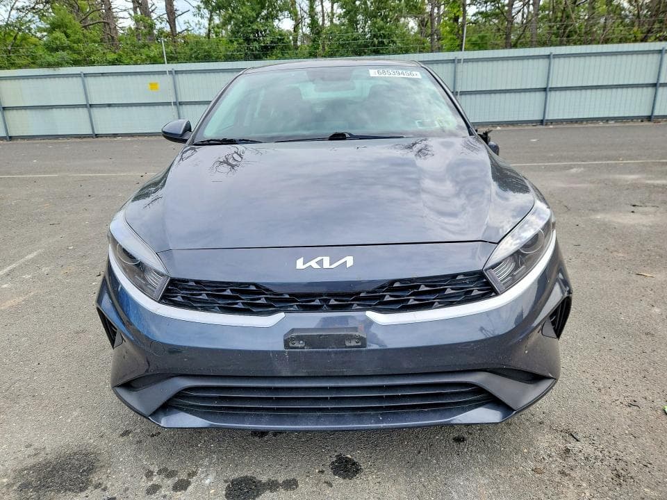 2023 KIA FORTE LXS 5