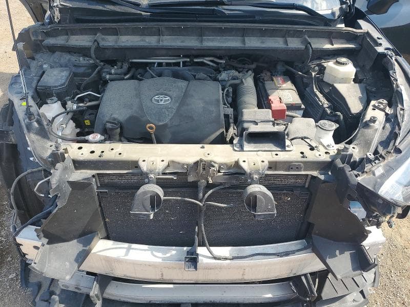 2021 TOYOTA HIGHLANDER LIMITED 12