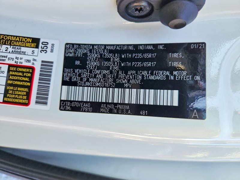 2021 TOYOTA SIENNA XLE 14