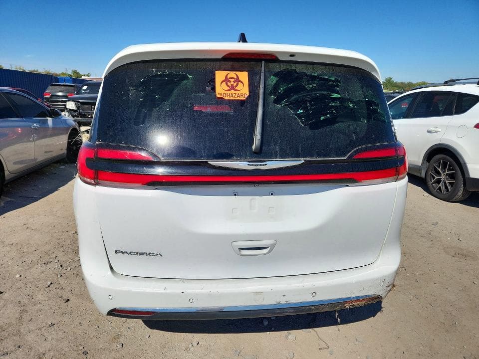 2024 CHRYSLER PACIFICA TOURING L 6