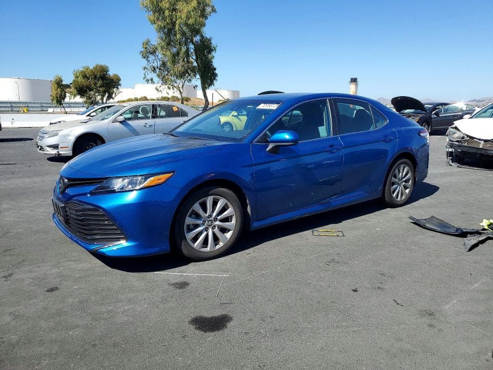 2020 TOYOTA CAMRY LE - 1