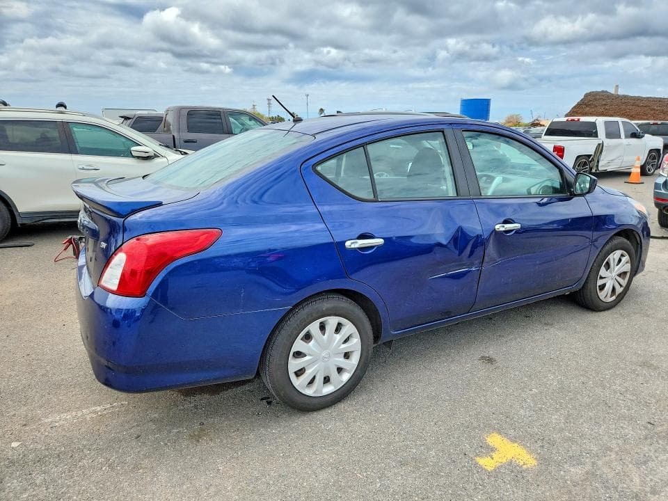 2018 NISSAN VERSA SV 3