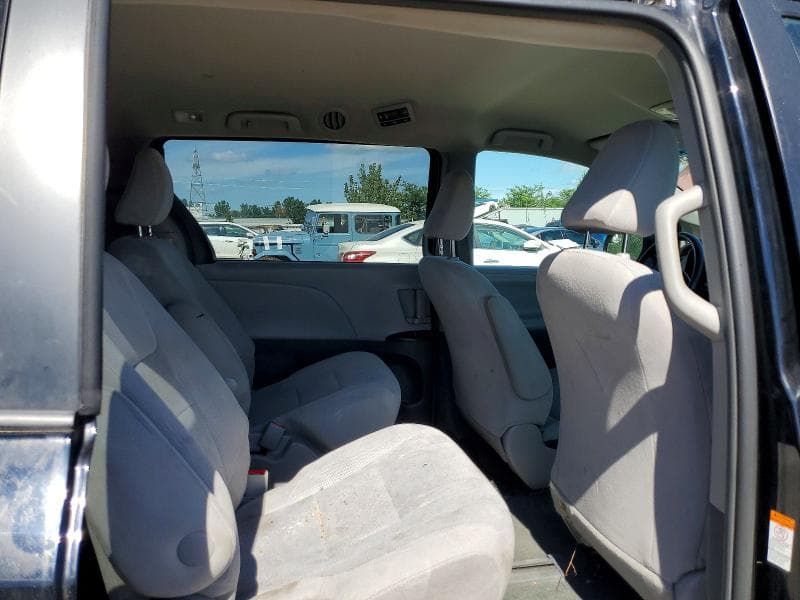 2017 TOYOTA SIENNA L 7-PASSENGER 11