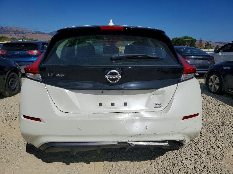 2023 NISSAN LEAF SV PLUS 6