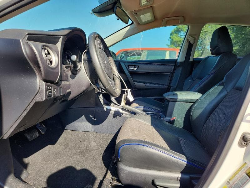2017 TOYOTA COROLLA SE 7