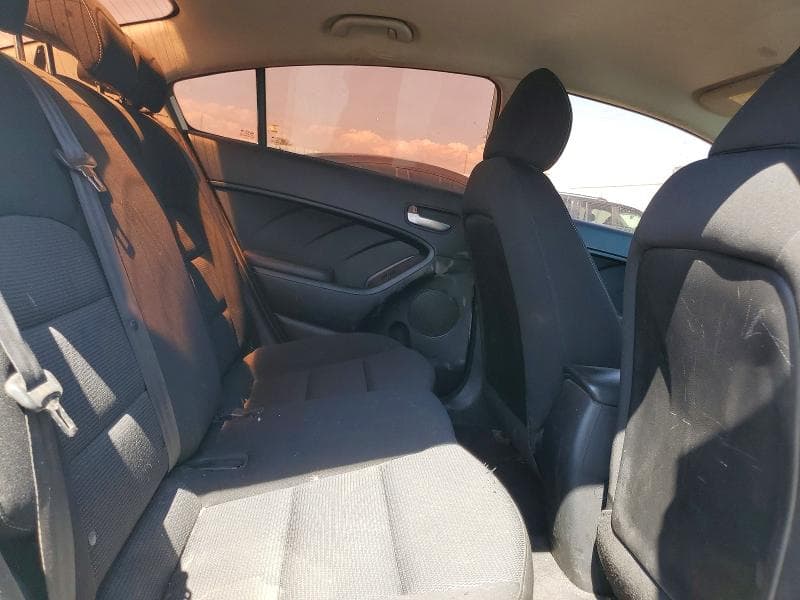 2017 KIA FORTE LX 10