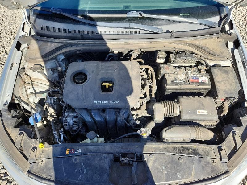 2017 HYUNDAI ELANTRA SE 11