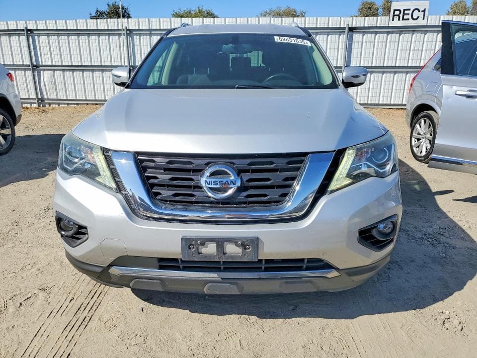 2018 NISSAN PATHFINDER SV 5